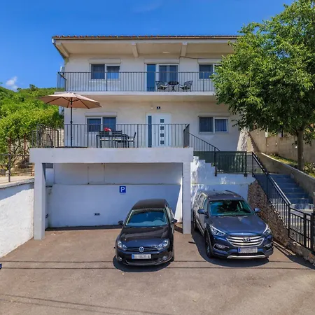 Villa Tres Corda In - Haus Fuer 4-6 Personen Dramalj