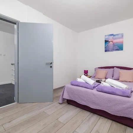 Tres Corda In - Haus Fuer 4-6 Personen