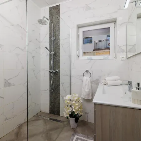 Tres Corda In - Haus Fuer 4-6 Personen 别墅 德拉马利